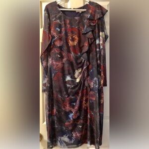 NWT Cleo Floral Long Sleeved Dress